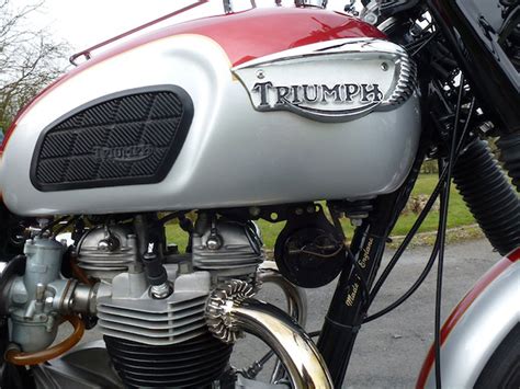 Triumph 650 Bonneville | WACCY Restorations and Repairs