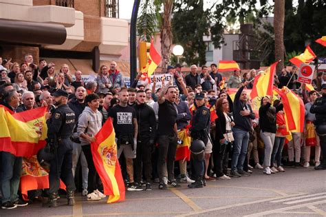 Las Fotos De La Protesta En M Laga Contra Pedro S Nchez Se Vende