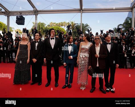 Angele From Left Ron Mael Adam Driver Simon Helberg Marion