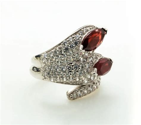 red-garnet-ring | Jewelry Guide