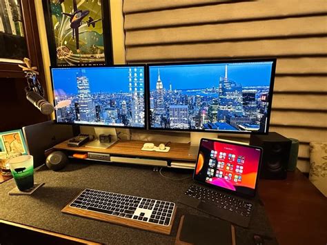 Powerhouse Macbook Pro Drives 2 Studio Displays With 1 Cable Setups