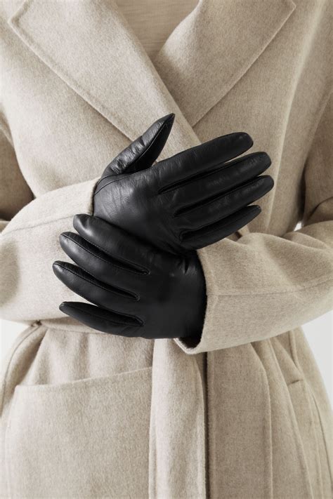 ПЕРЧАТКИ ИЗ КОЖИ И КАШЕМИРА С ПРИСБОРЕННЫМ КРАЕМ | Cashmere gloves ...