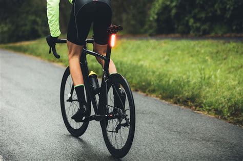 Tips For Cycling In The Rain Tru Tension AUS