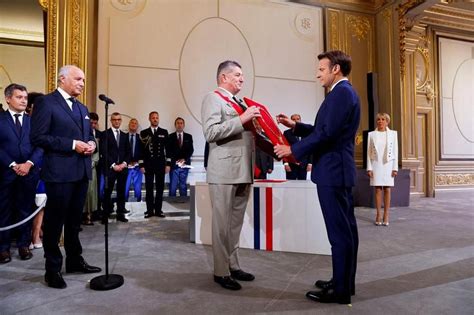 Frances Macron Inaugurated For Second Presidential Term The Straits