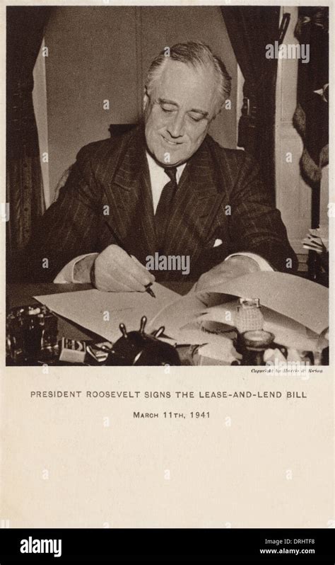 President Fdr Signs Hi Res Stock Photography And Images Alamy