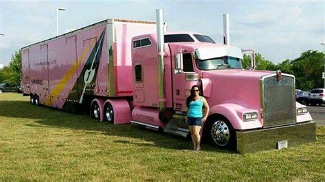 A Lady Truck Driver For Allied Express In Her Pink Kenworth W900l