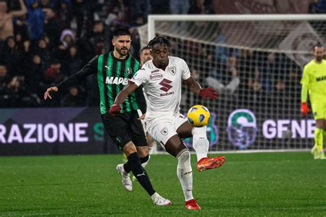 Zapata risponde a Pinamonti fra Sassuolo e Torino è 1 1 Radio Spazio