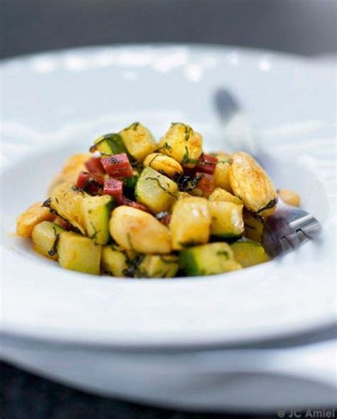 Po L E De Courgettes Amandes Chorizo Curry Et Menthe Fra Che Pour