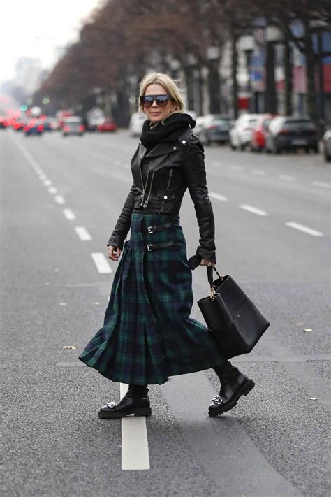 Top Imagen Checkered Skirt Outfit Ideas Abzlocal Mx