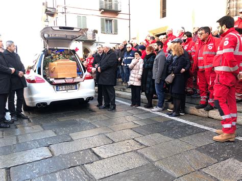 I Funerali Di Franco Cappone Volontario Croce Rossa Morto FOTO E VIDEO