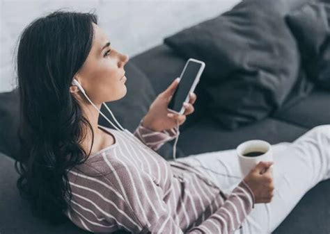 10 Podcasts That Every Digital Marketer Should Listen To — Eternity