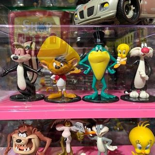 Bonecos Turma Looney Tunes PVC Turma Do Pernalonga Coiote Piu Piu