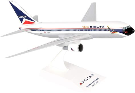 Daron Worldwide Skymark Model Airplanes