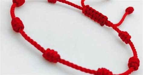 Este Es El Significado De Llevar La Pulsera Roja De Los Nudos En La