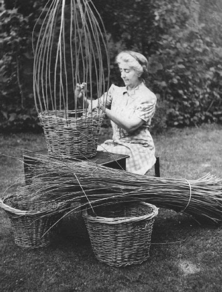 Pin By Michele Sartin On Basket Case Basket Weaving Basket Willow