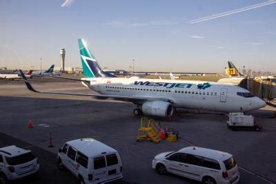 C Fbwj Westjet Ct Wl Planelogger