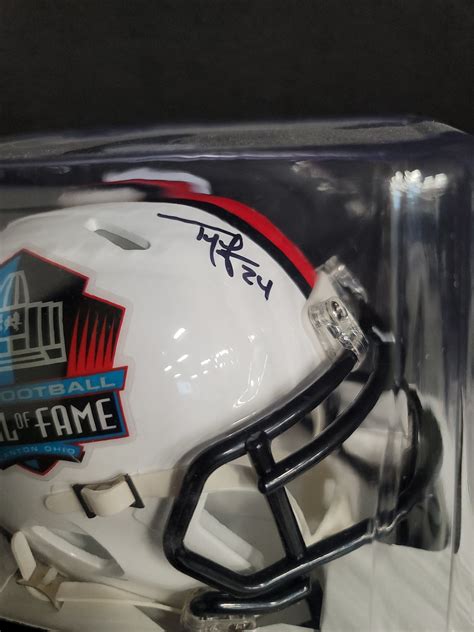 Ty Law Hall of Fame Mini Helmet – The Sports Shaq