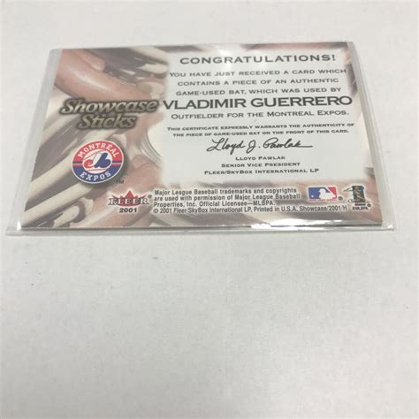 Letaovladimir Guerrero Fleer Showcase Sticks Bat