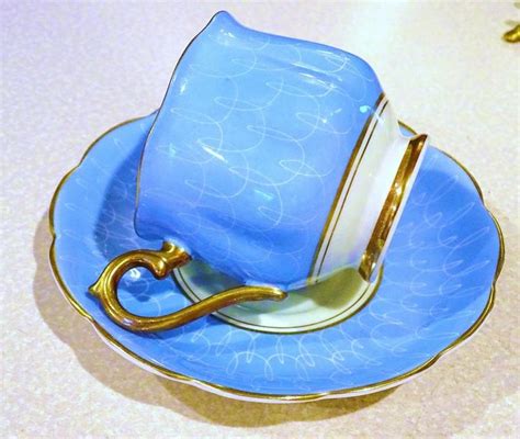 Royal Albert Teetasse mit Untertasse Untertasse Blau mit weißen