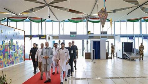 Pm Modi Inaugurates Gujarats First Greenfield International Airport