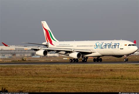 R Adb Srilankan Airlines Airbus A Photo By Christian Schuermann