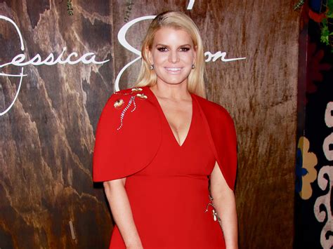 Jessica Simpson And Her Lookalike Daughter Maxwell Are Twinning In