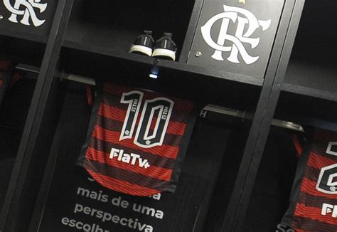 Craque Assina Contrato E Vai Usar A Camisa Do Flamengo Na Novela