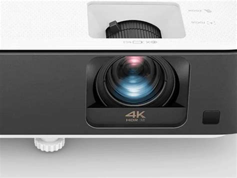 10 Best 4K Projectors For Golf Simulator | Reviews & Guide