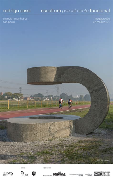 Central Galeria Rodrigo Sassi Escultura Parcialmente Funcional