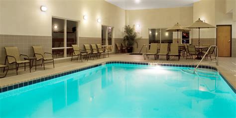 Hotels in Lake Zurich, IL | Holiday Inn Express & Suites Lake Zurich-Barrington