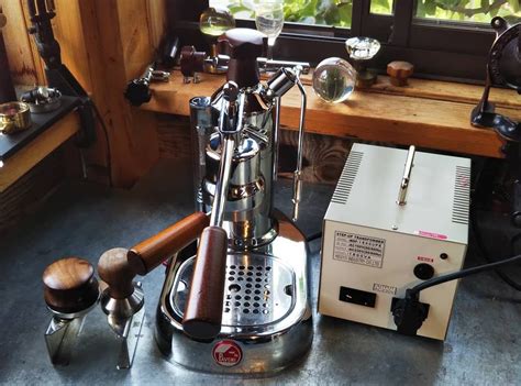 Máy Pha Cafe đòn Bẩy La Pavoni Europiccola Lusso Wooden Handles