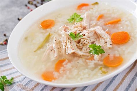 Cómo hacer sopa de arroz fácil Comedera Recetas tips y consejos