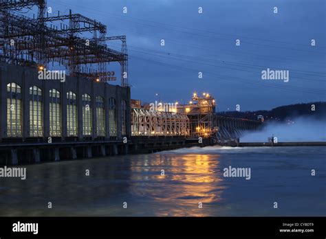 Dusk At Conowingo Hydroelectric Station Md Usa Stock Photo Alamy