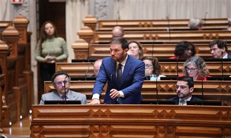 Luís Soares na Comissão Permanente da Assembleia da República Rádio