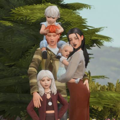 Family Poses 2 (with infant) - Mods - The Sims 4