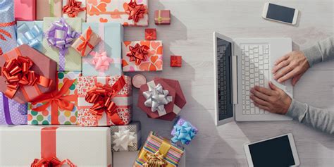 10 Companies Hiring Remote Seasonal Workers For The 2018 Holidays The