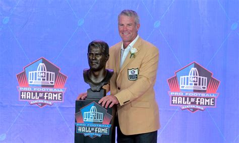 Gallery Brett Favre Gets Inducted Into The Hall Of Fame Vikings Wire