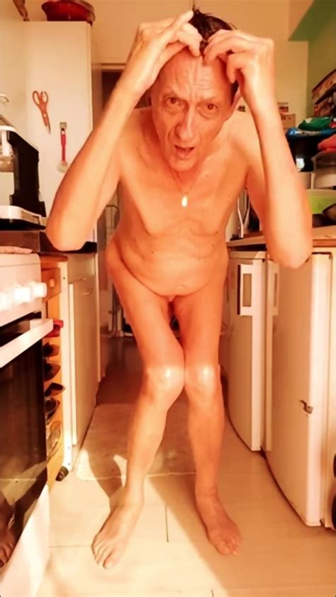 Nude Completely Oiled And Wanking