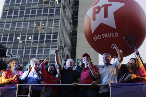 Fotos Após Condenação Manifestantes Fazem Atos Pró E Contra Lula Pelo