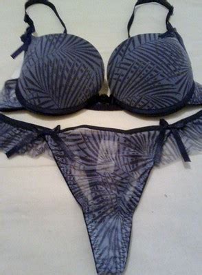 Hot Sexy Kelly Marcelino Bikini Pics