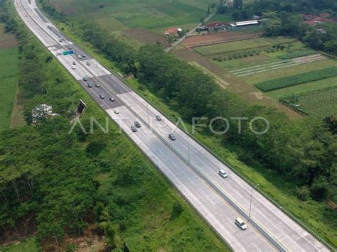 Tol Batang Semarang Terpantau Ramai Lancar Antara Foto