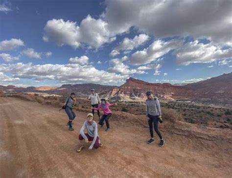 Hiking Paria Canyon, UT - Guided Women's Tour | 57hours