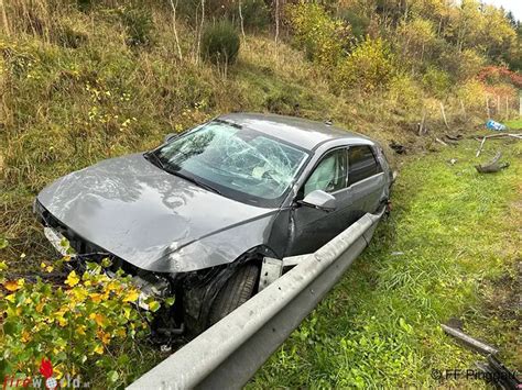 Stmk Feuerwehr Pinggau Nach Transporter Und Pkw Unfall Zweimal Auf