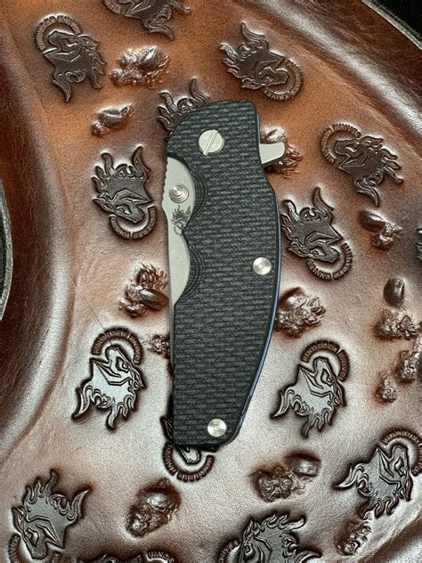 Hinderer Jurassic Magnacut Slicer Battle Blue Black G Australian