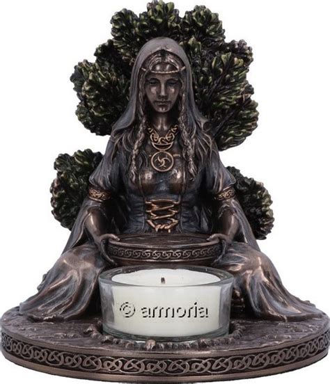 Vente Statuette Figurine Et Bougeoir D Esse Dana Aspect Bronze