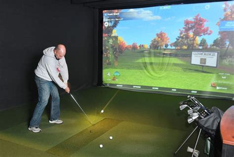 Indoor golf simulators proving to be a big hit | Golf | qctimes.com