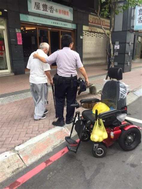 老翁，電動輪椅突沒電停路中 警路過協助返家 無障礙文章香港一站式 ♿ 無障礙資訊平台無障礙旅遊指南free Guider