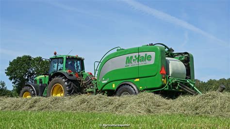 Balen Persen N Wikkelen Trekkerweb Nl Mechanisatienieuws Voor De