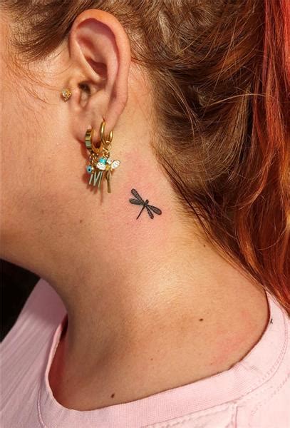 Boyuna Yusufçuk Dövmesi Dragonfly Tattoo Neck Tattoo Dövme