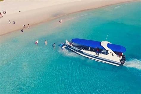 Whitehaven Beach Snorkeling | Whitsunday Islands Snorkeling 2023 ...